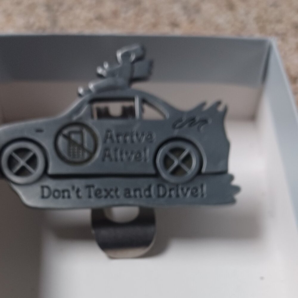 Don't Text and Drive Arrive Alive Car Visor Clip